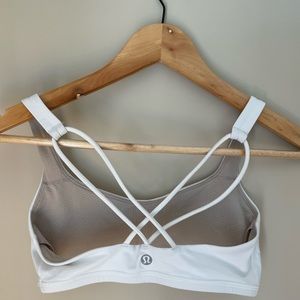 lululemon athletica Free to Be bra size 4